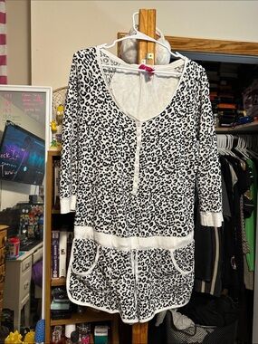 Victoria's Secret Black and White Leopard-Print Sleep Tunic